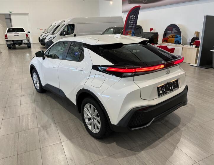 Toyota C-HR 7