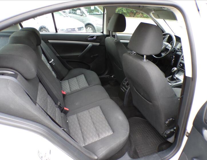 Škoda Octavia 16