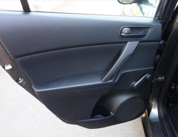 Mazda 3 37