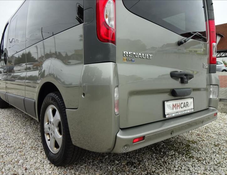 Renault Trafic 14