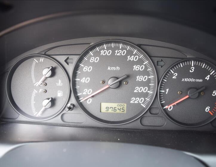 Mazda Premacy 29