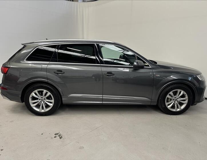Audi Q7 3