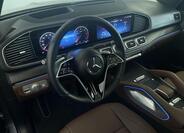 Mercedes-Benz GLE 9