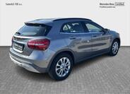 Mercedes-Benz GLA 5