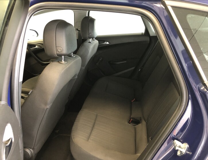Opel Astra 10