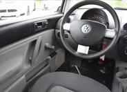 Volkswagen New Beetle 23