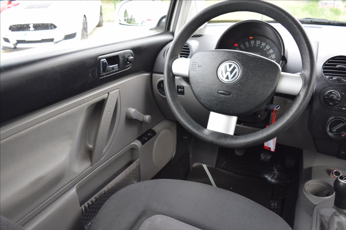 Volkswagen New Beetle