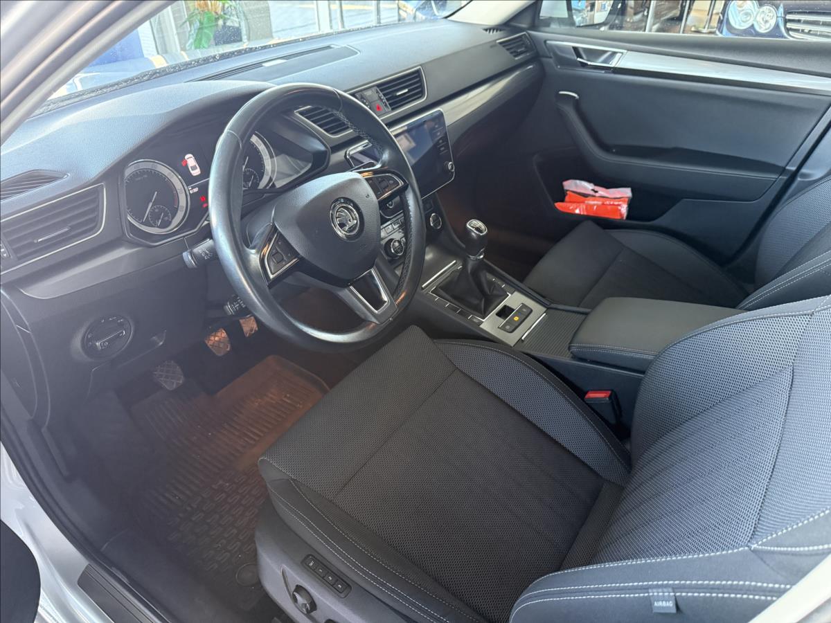 Škoda Superb