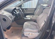 Audi Q7 9