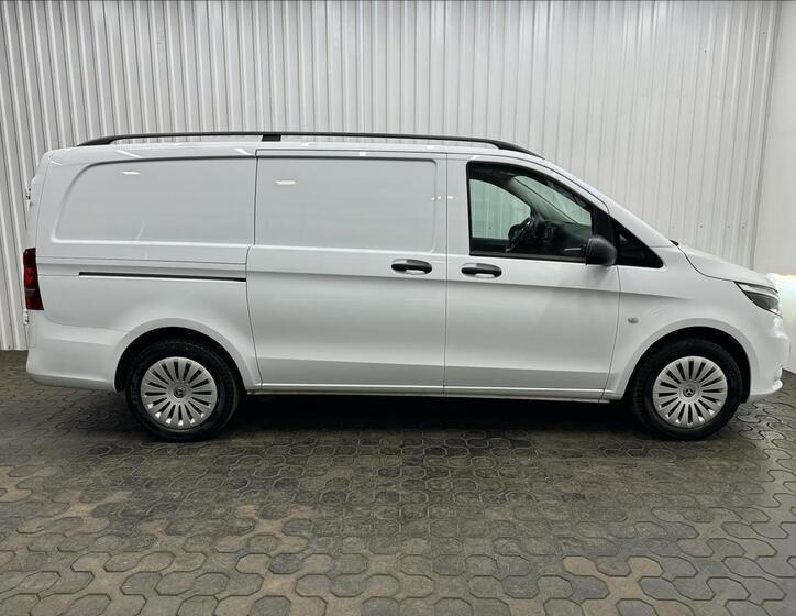Mercedes-Benz Vito 10