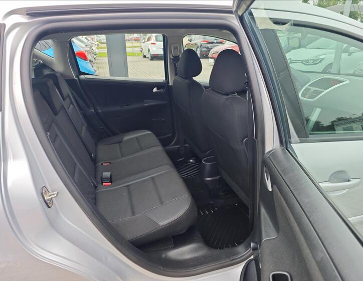 Peugeot 207 13