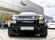 Land Rover Defender 12