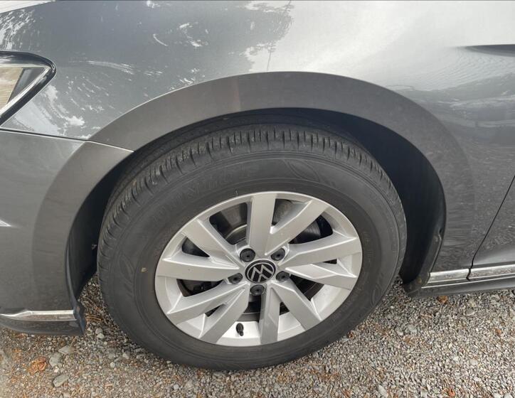 Volkswagen Passat 47