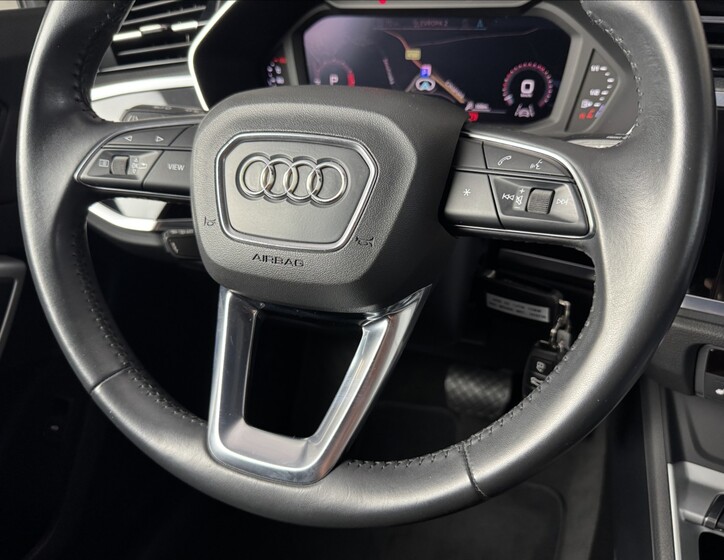 Audi Q3 41