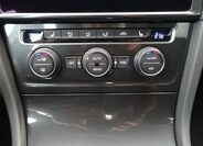 Volkswagen Golf 21