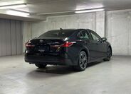 Toyota Camry 5
