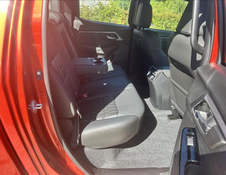 Isuzu D-Max 12