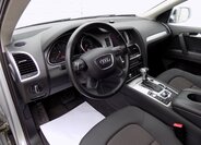 Audi Q7 11