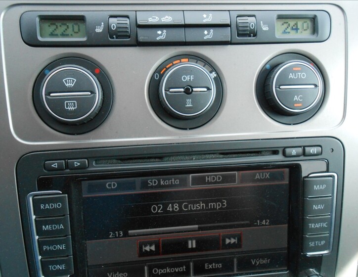 Volkswagen Touran 26
