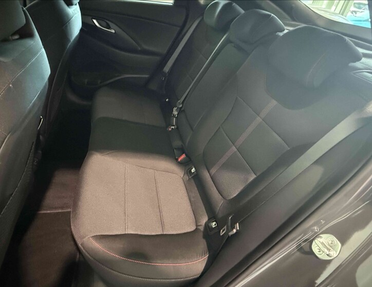 Hyundai i30 8