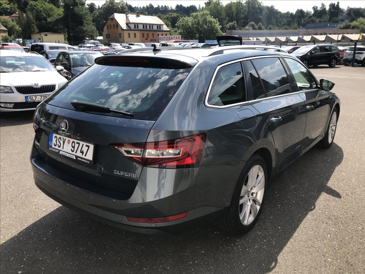 Škoda Superb