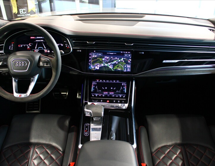 Audi SQ8 15