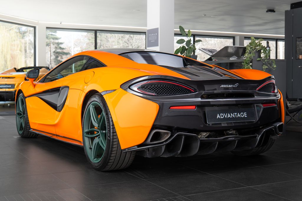McLaren 570S