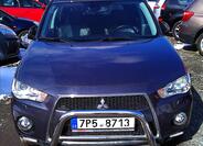 Mitsubishi Outlander 4