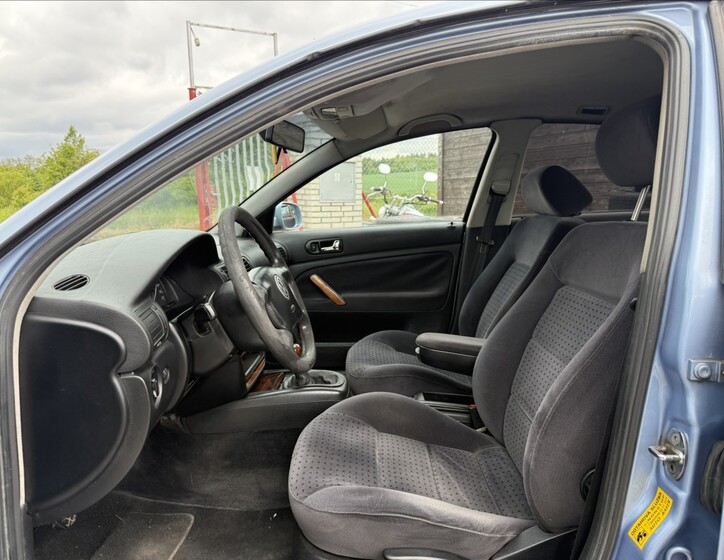 Volkswagen Passat 9