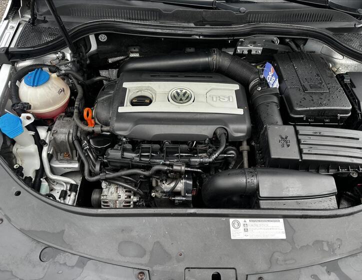 Volkswagen Passat CC 21