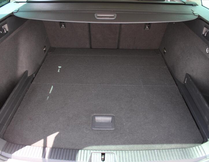 Volkswagen Passat 12