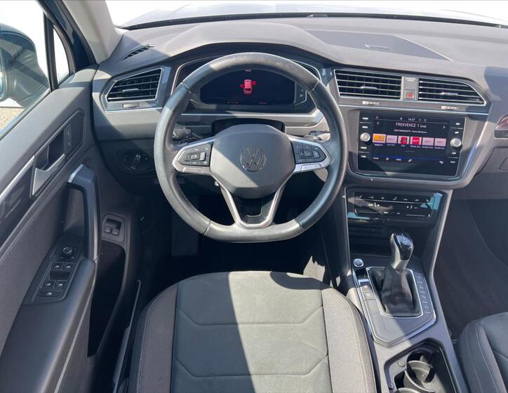Volkswagen Tiguan 6