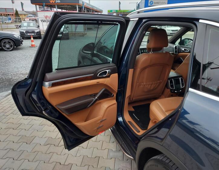 Porsche Cayenne 15