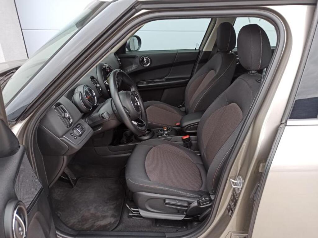 Mini Countryman 14