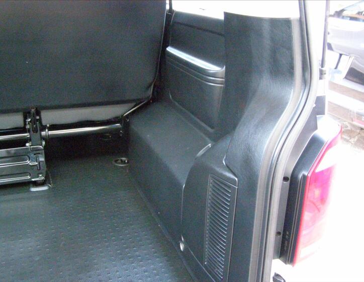Volkswagen Caravelle 23