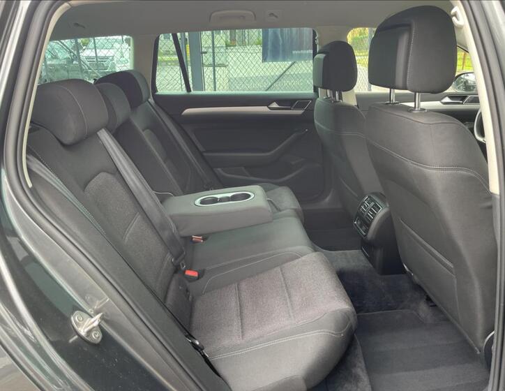 Volkswagen Passat 32