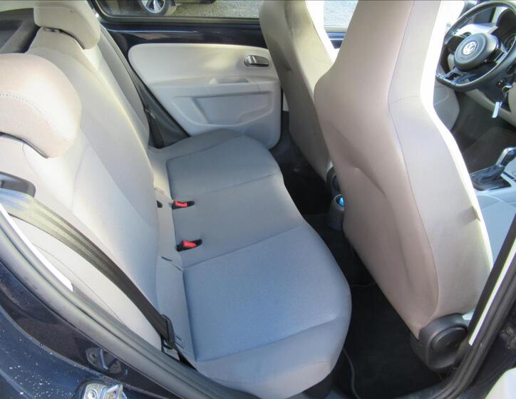Volkswagen e-up! 17