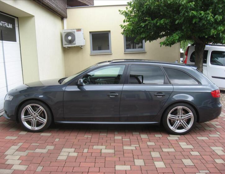 Audi S4 11