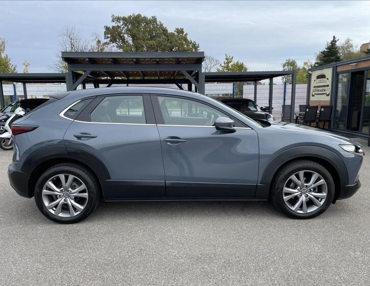 Mazda CX-30 4