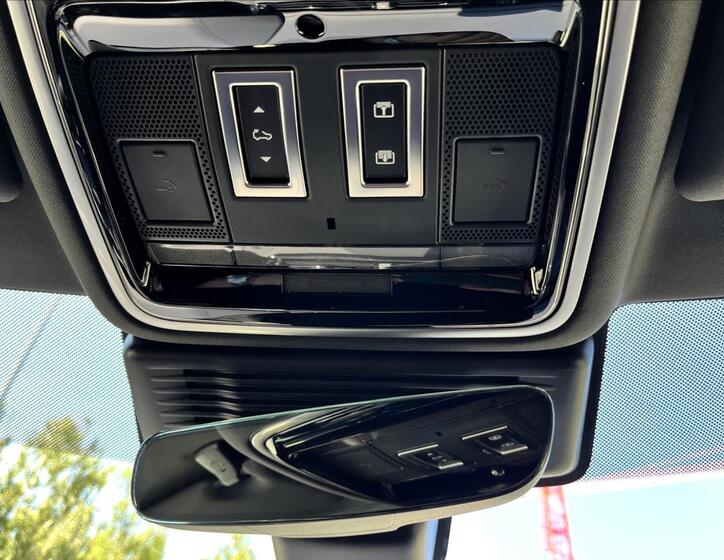 Land Rover Range Rover Velar 31