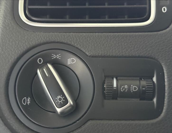 Volkswagen Polo 12
