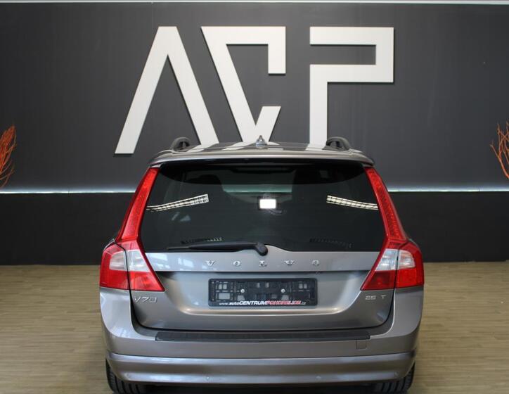 Volvo V70 8