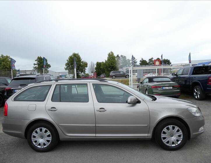 Škoda Octavia 9