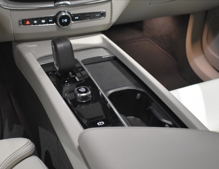 Volvo XC60 11