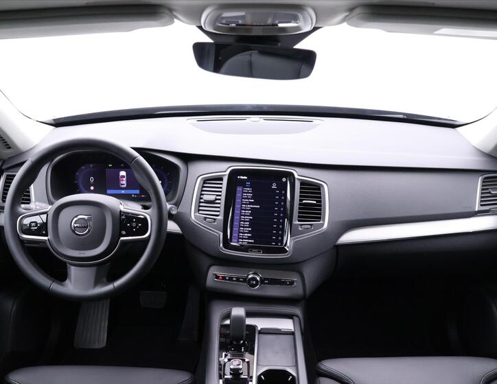 Volvo XC90 25