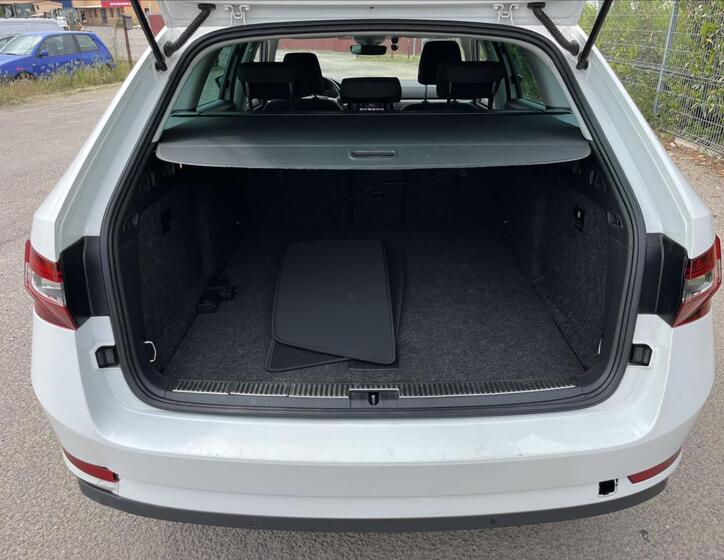 Škoda Superb 42
