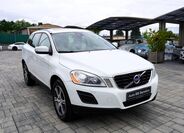 Volvo XC60 8