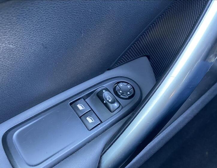 Peugeot RCZ 26