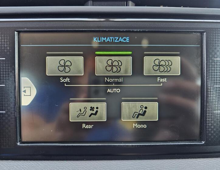 Citroën Grand C4 Picasso 24