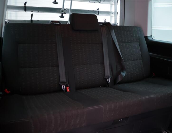 Volkswagen Multivan 17